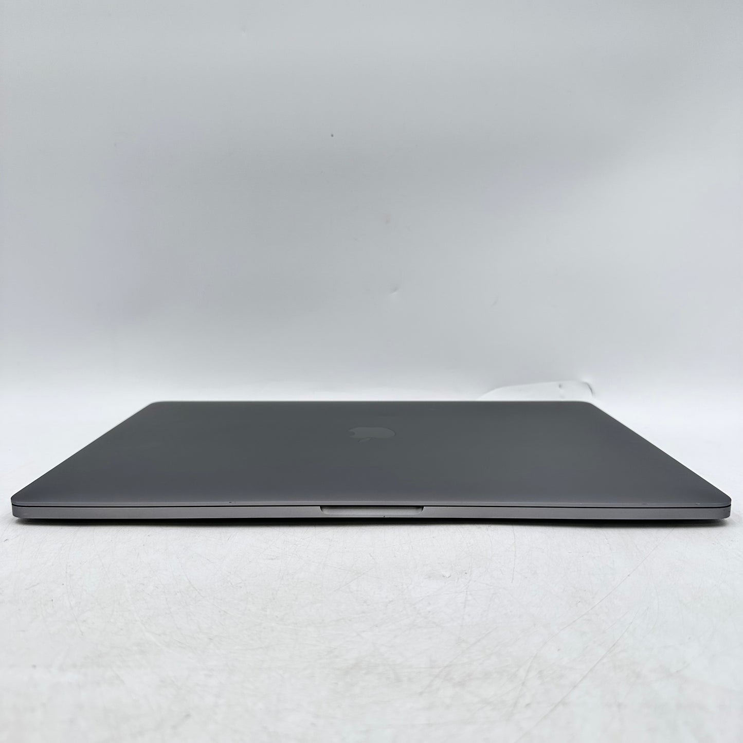 2019 Apple MacBook Pro 15" i9-9880H 2.3GHz 16GB RAM 512GB SSD 560X Gray READ