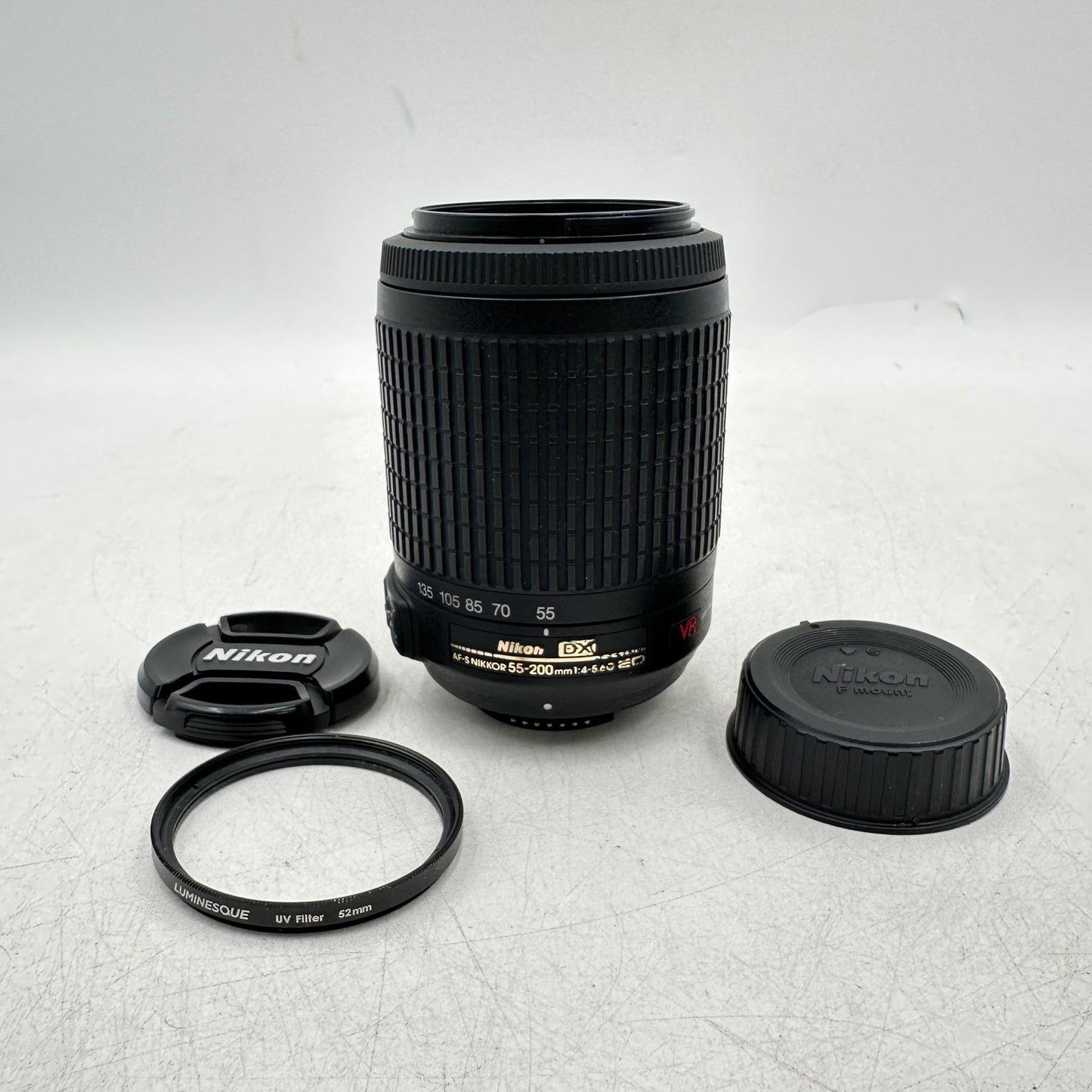 Nikon AF-S DX NIKKOR 55-200mm f/3.5-5.6 G ED VR READ