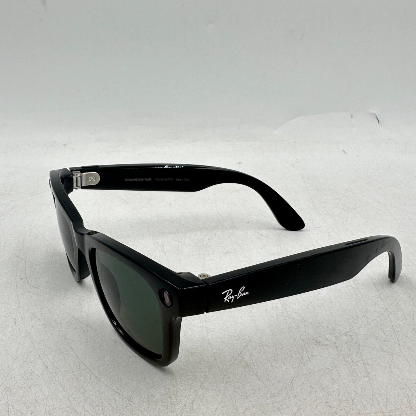 Ray-Ban Meta Wayfarer 019D Smart Glasses RW4006 Shiny Black/G15 Green Plano