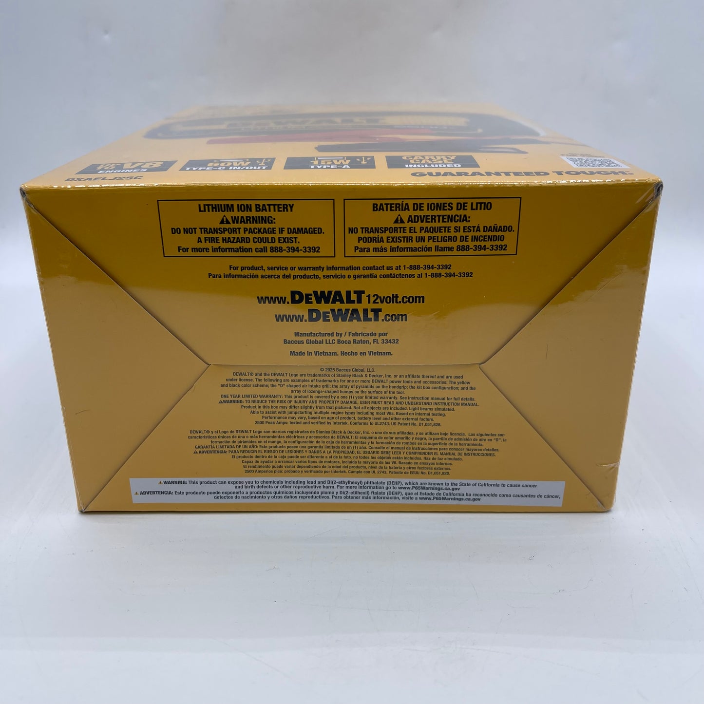 New DeWalt DXAELJ25C Lithium Jump Starter with USB Power Bank