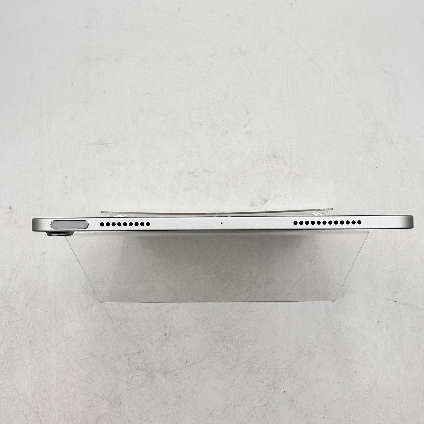 WiFi Only Apple iPad Air 4th Gen 64GB Silver MYFN2ZP/A