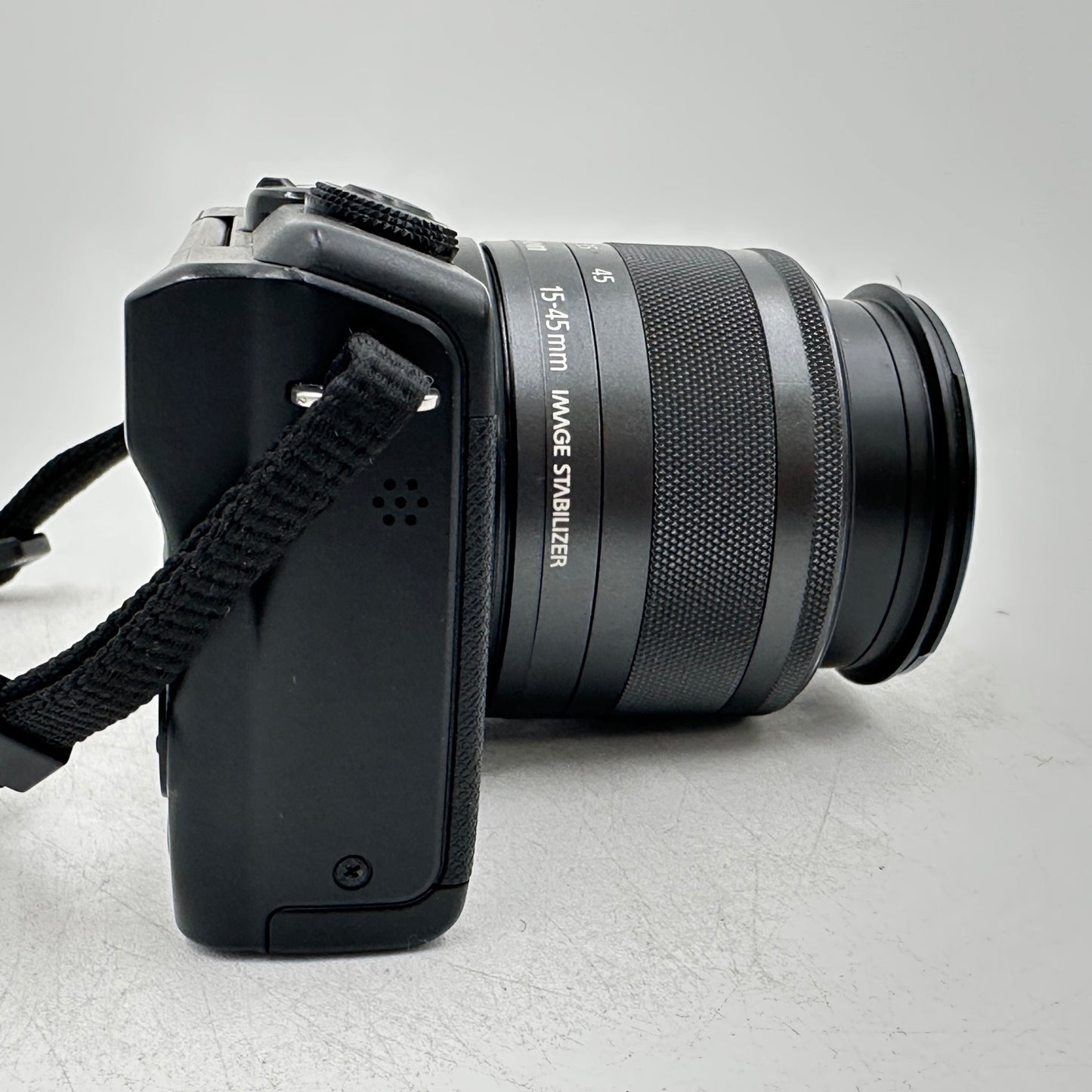 Canon EOS M200 24.1MP Mirrorless Camera w/ 15-45mm Lens