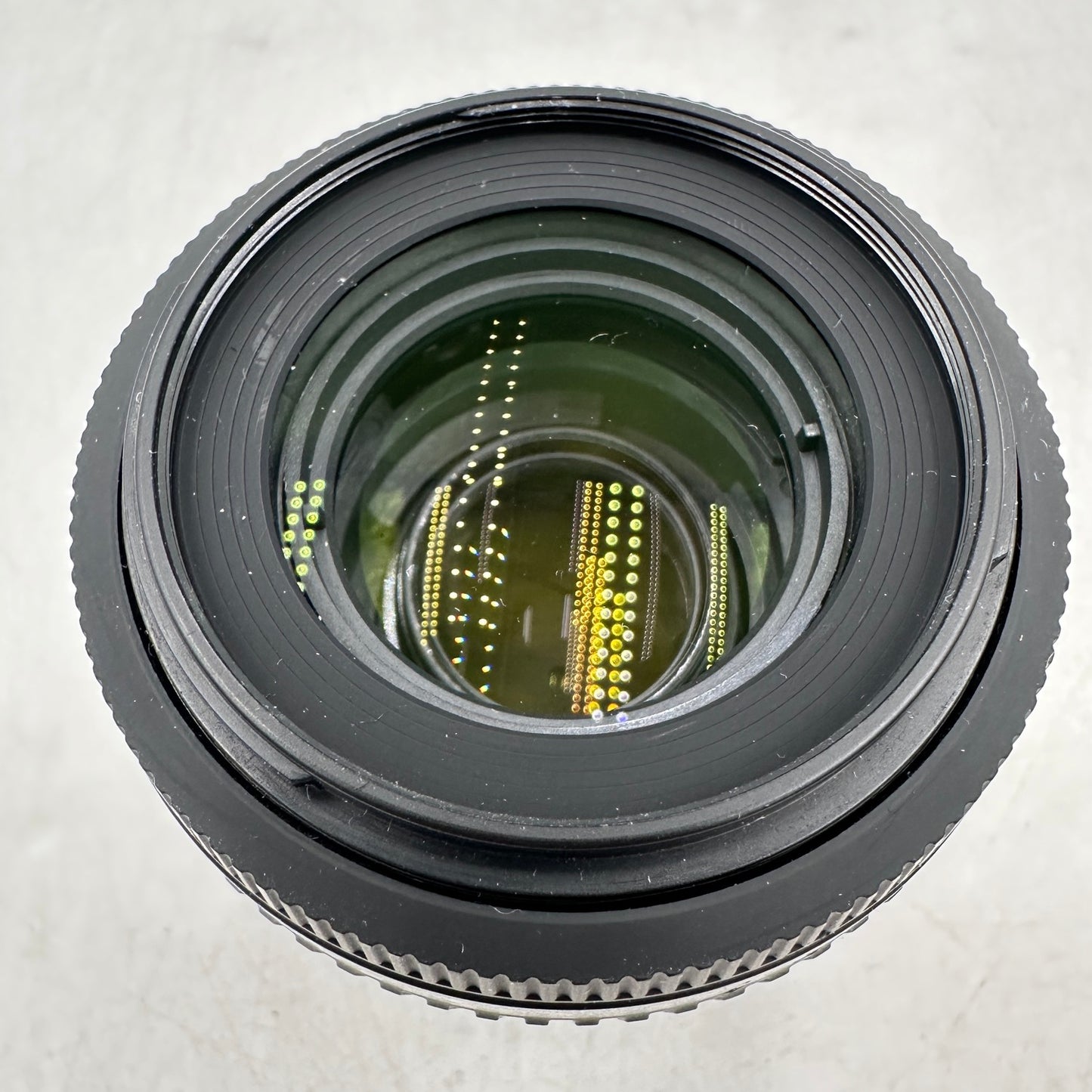 Nikon AF-S DX NIKKOR 55-200mm f/3.5-5.6 G ED VR READ