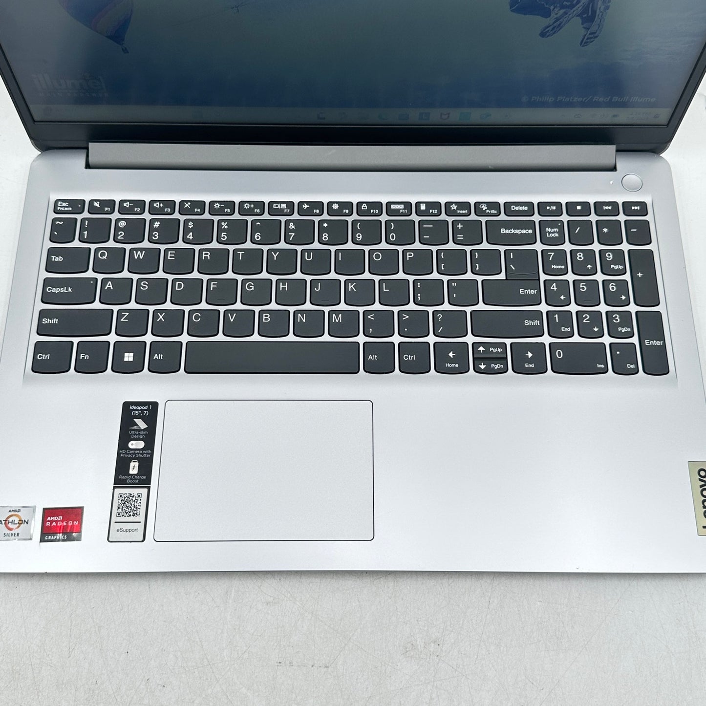 Lenovo Ideapad 1 15ADA7 82R1 15.6" Athlon Silver 3050U 2.3GHz 4GB RAM 128GB eMMC