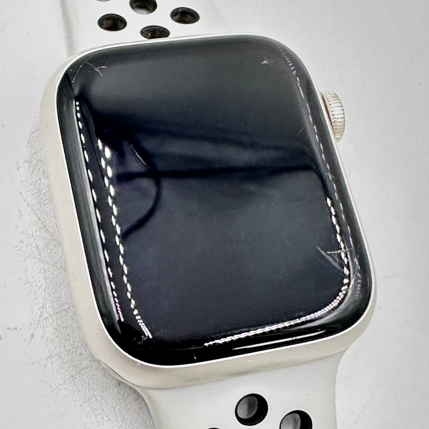 Factory Unlocked Apple Watch Nike Series 7 45MM Starlight Aluminum + Extras READ