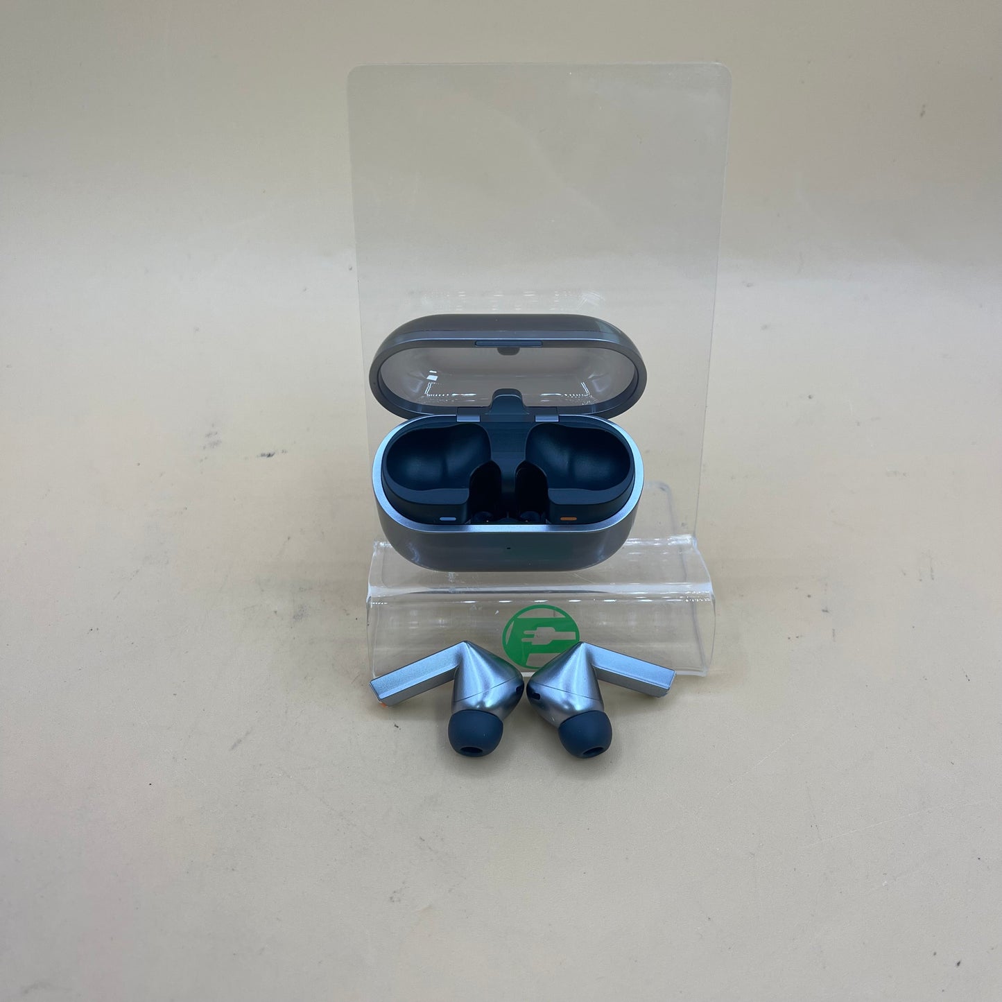 Samsung Galaxy Buds3 Pro SM-R630 True Wireless Earbuds Silver