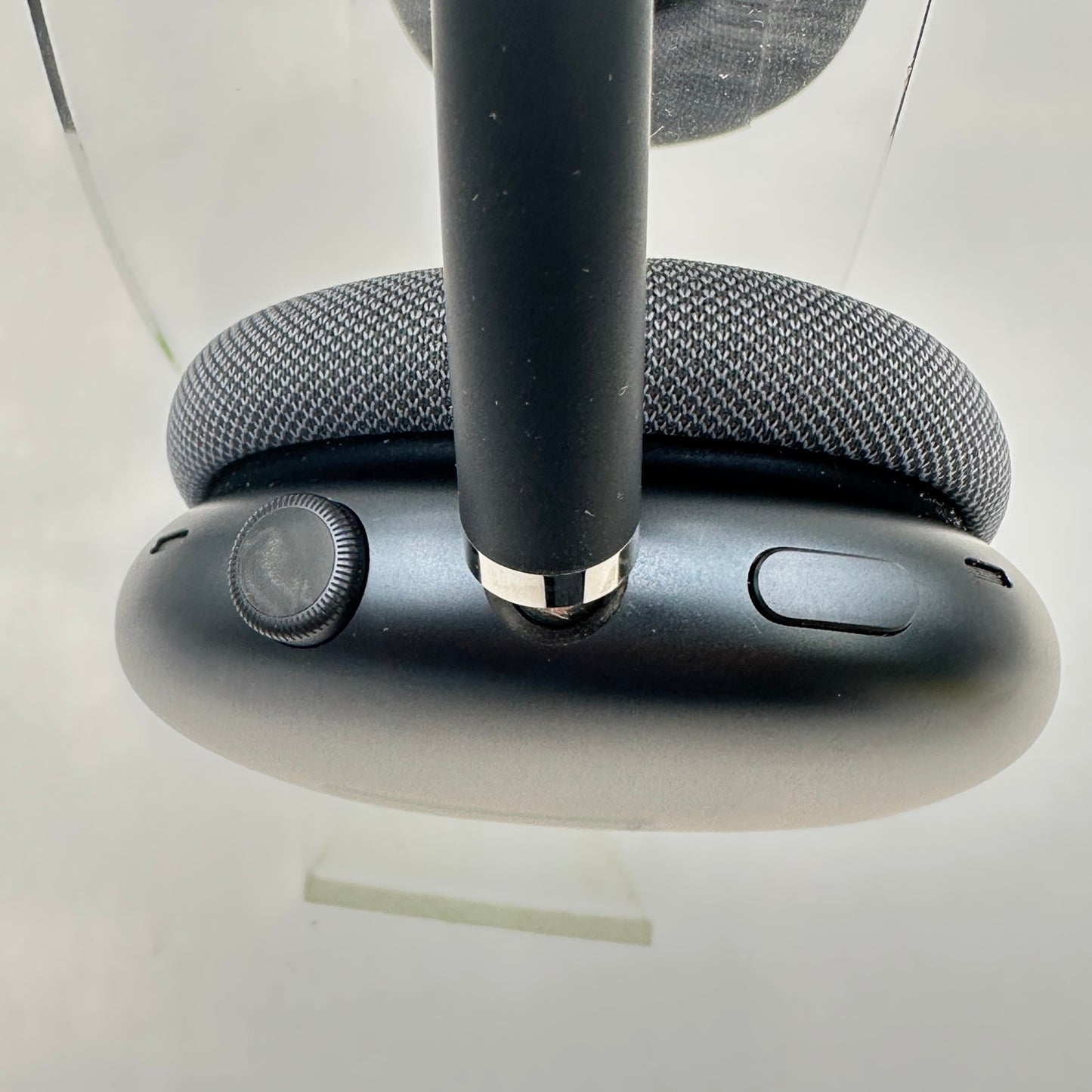 Apple AirPods Max Wireless Over-Ear Headphones Midnight MWW43AM/A