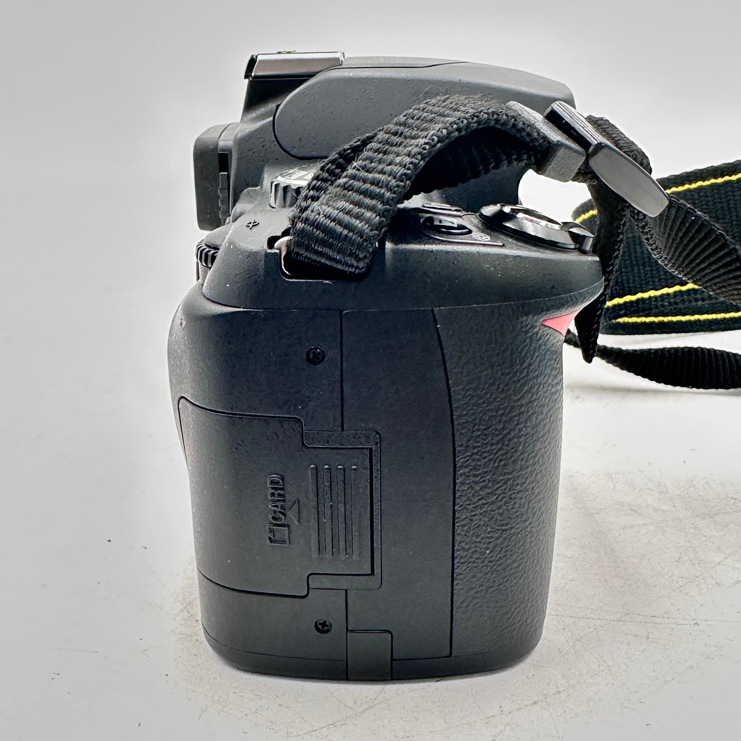 Nikon D40x 10.2MP DSLR Camera 9991 SC w/ 18-135mm Lens