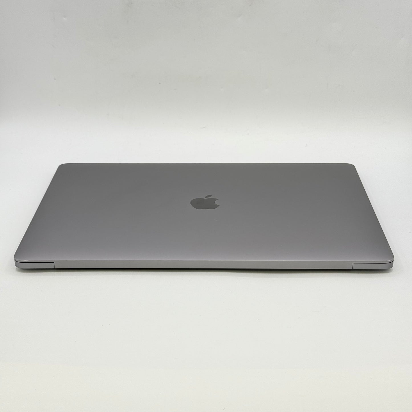 2019 Apple MacBook Pro 16" i9 2.4GHz 32GB RAM 1TB SSD Silver A2141