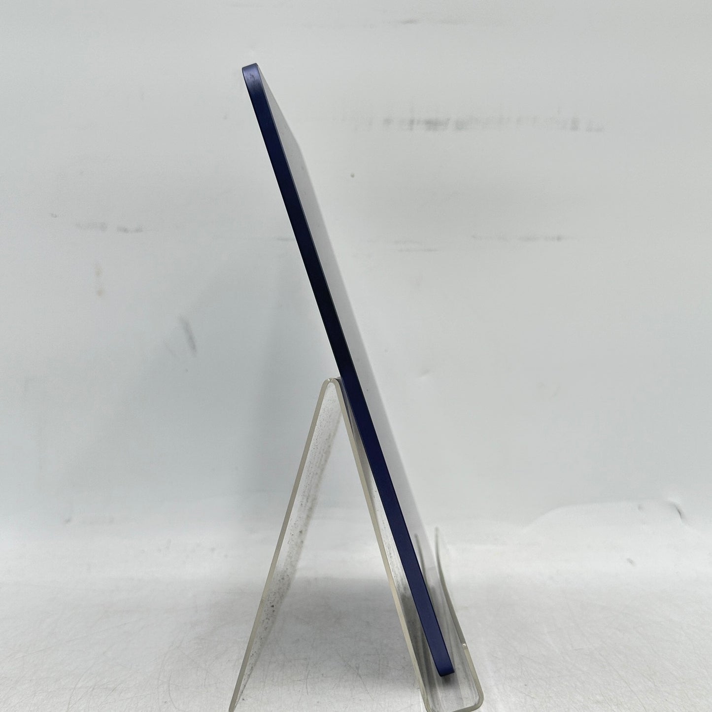 WiFi Only Apple iPad Air 5th Gen 64GB Purple MME23X/A