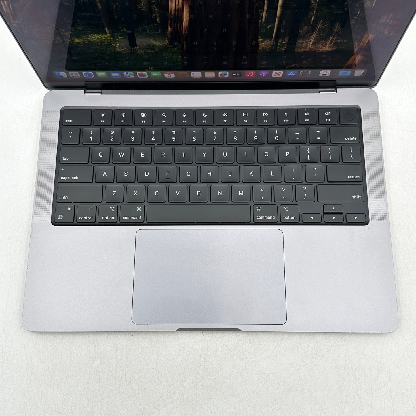 2021 Apple MacBook Pro 14" M1 Pro 14C GPU 3.2GHz 16GB RAM 512GB SSD A2442