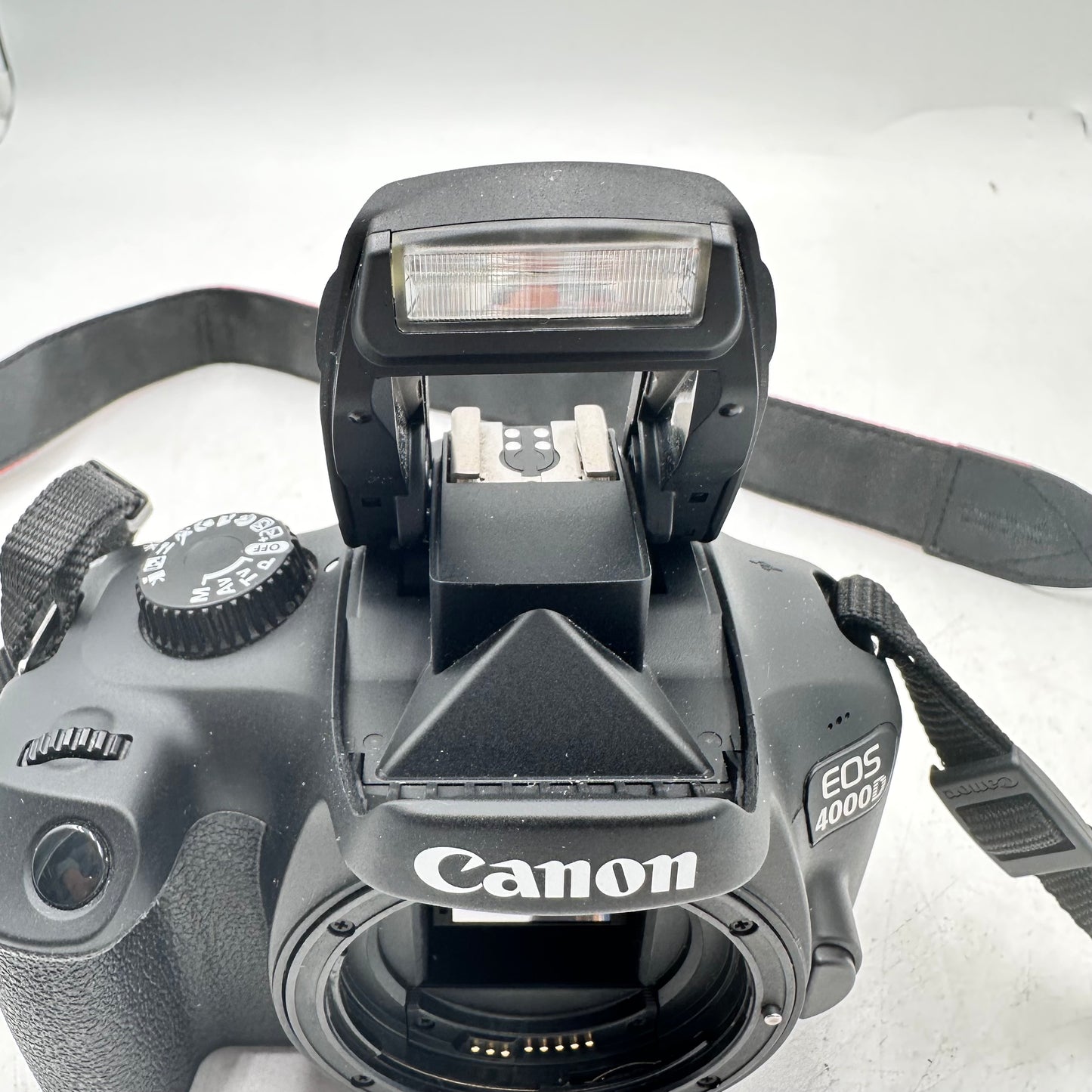 Canon EOS 4000D 18.0MP Digital SLR 122 Shutter Count w/ 18-55mm Lens