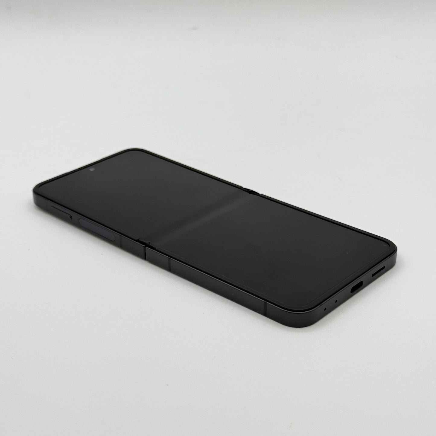 Unlocked Samsung Galaxy Z Flip6 12GB RAM 512GB SM-F741U1 Crafted Black