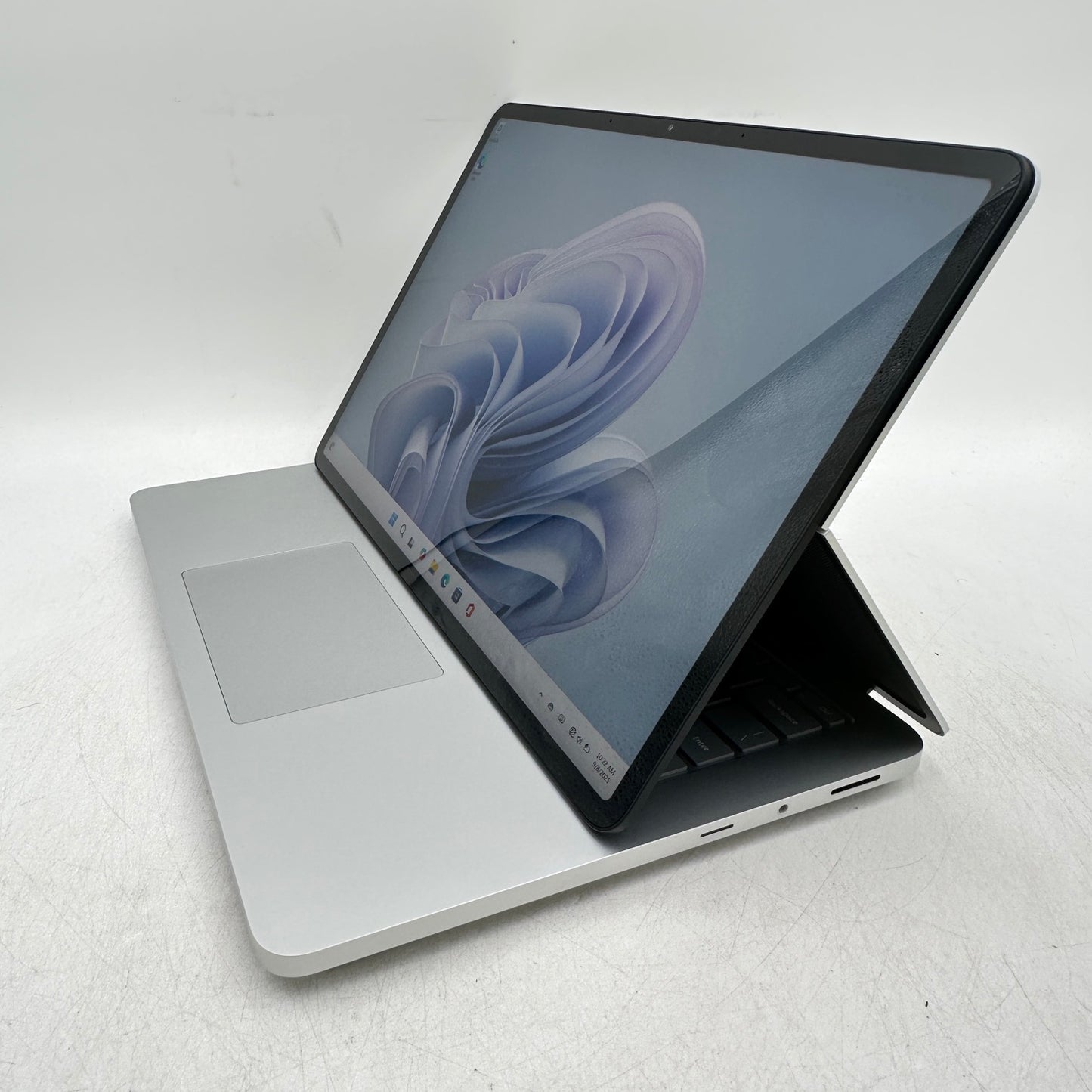 Microsoft Surface Laptop Studio 2 2029 i7-13700H 2.9GHz 32GB RAM 1TB SSD RTX4050