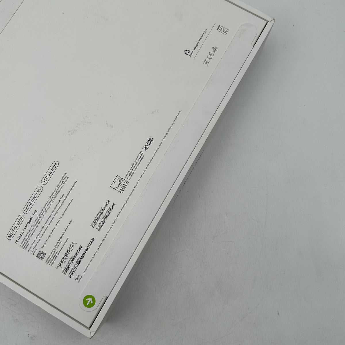 New 2026 Apple MacBook Pro 14" M5 Pro 16C GPU 4.6GHz 24GB RAM 1TB SSD A3426