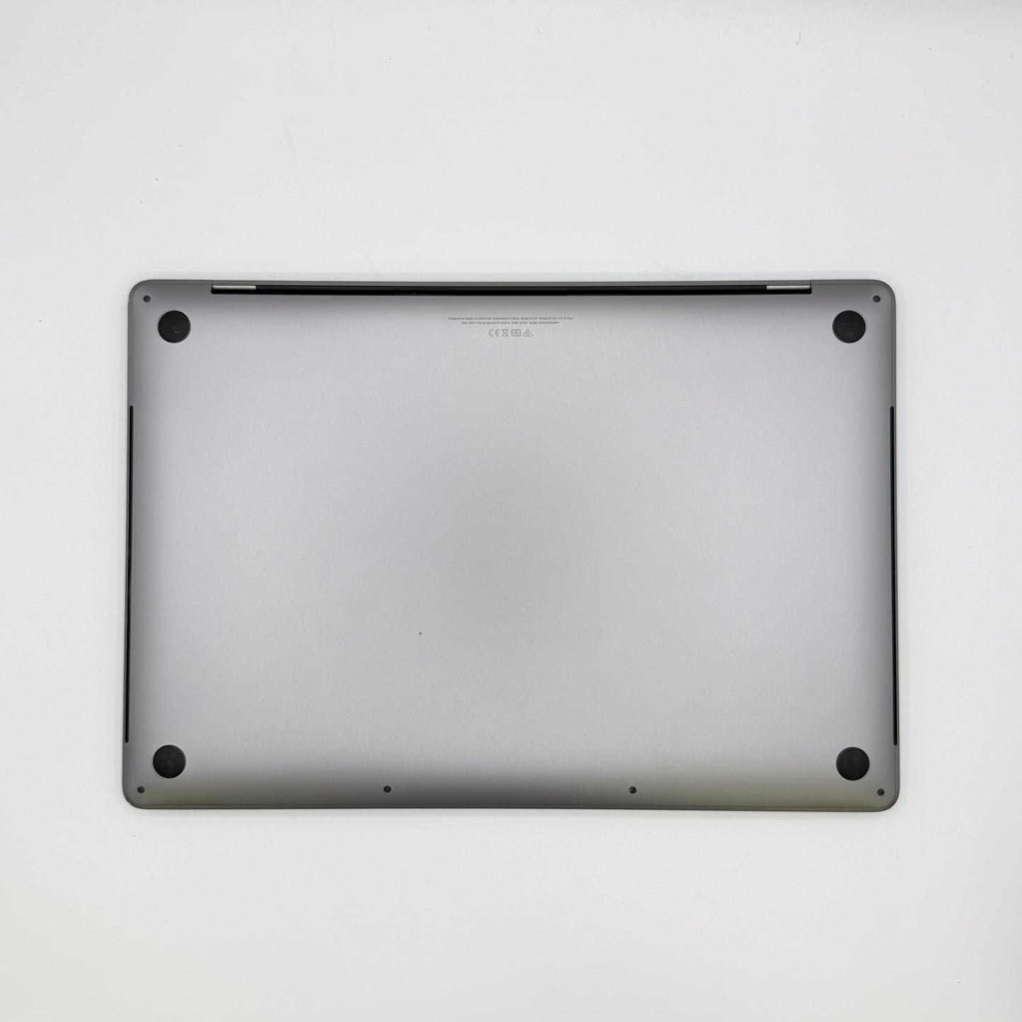 2019 Apple MacBook Pro 16" i9 2.4GHz 32GB RAM 1TB SSD Silver A2141