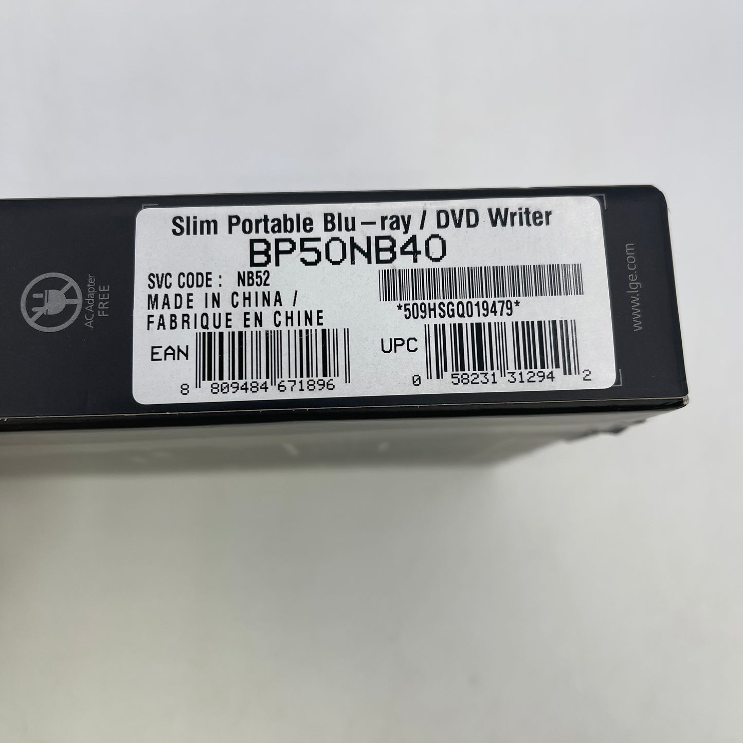 New LG Ultra Slim Portable Blu-ray/DVD Writer BP50NB40