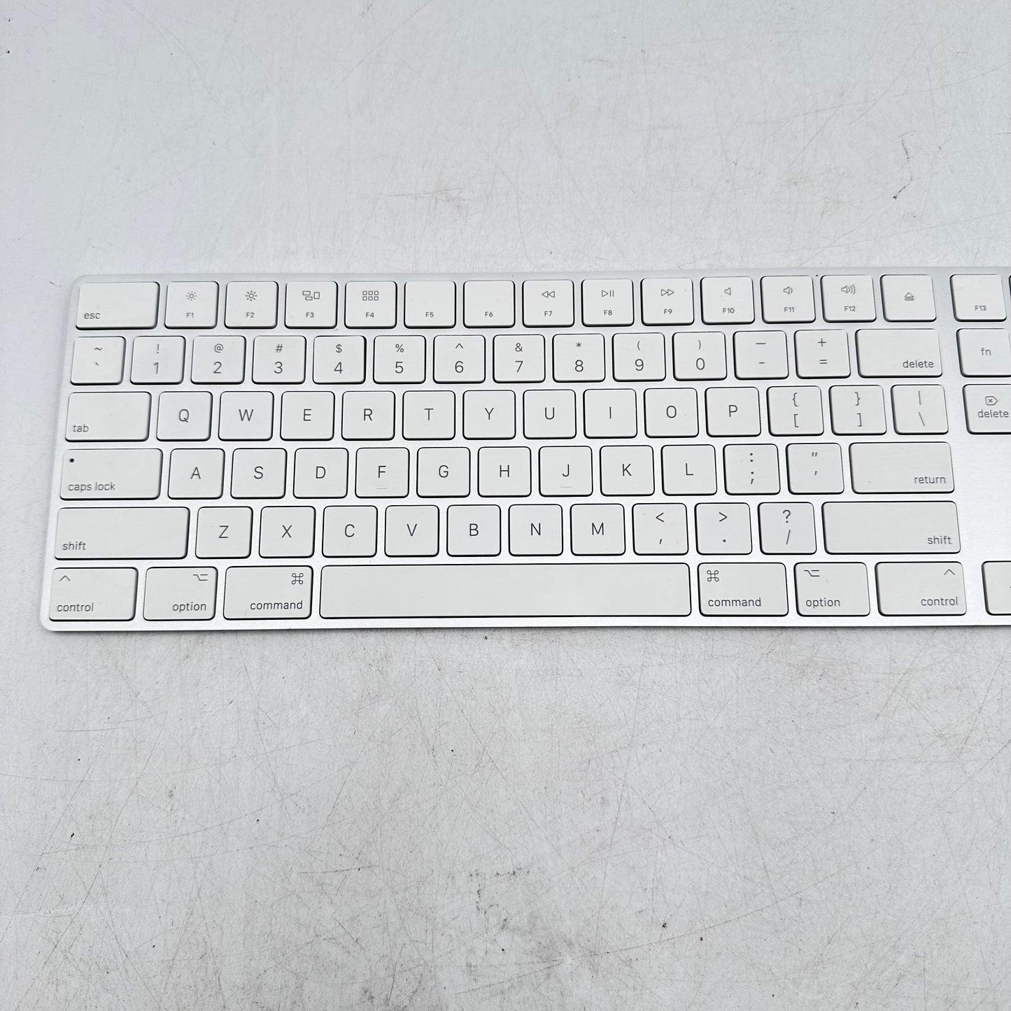 Apple Magic Wireless Keyboard with Numeric Keypad A1843 White