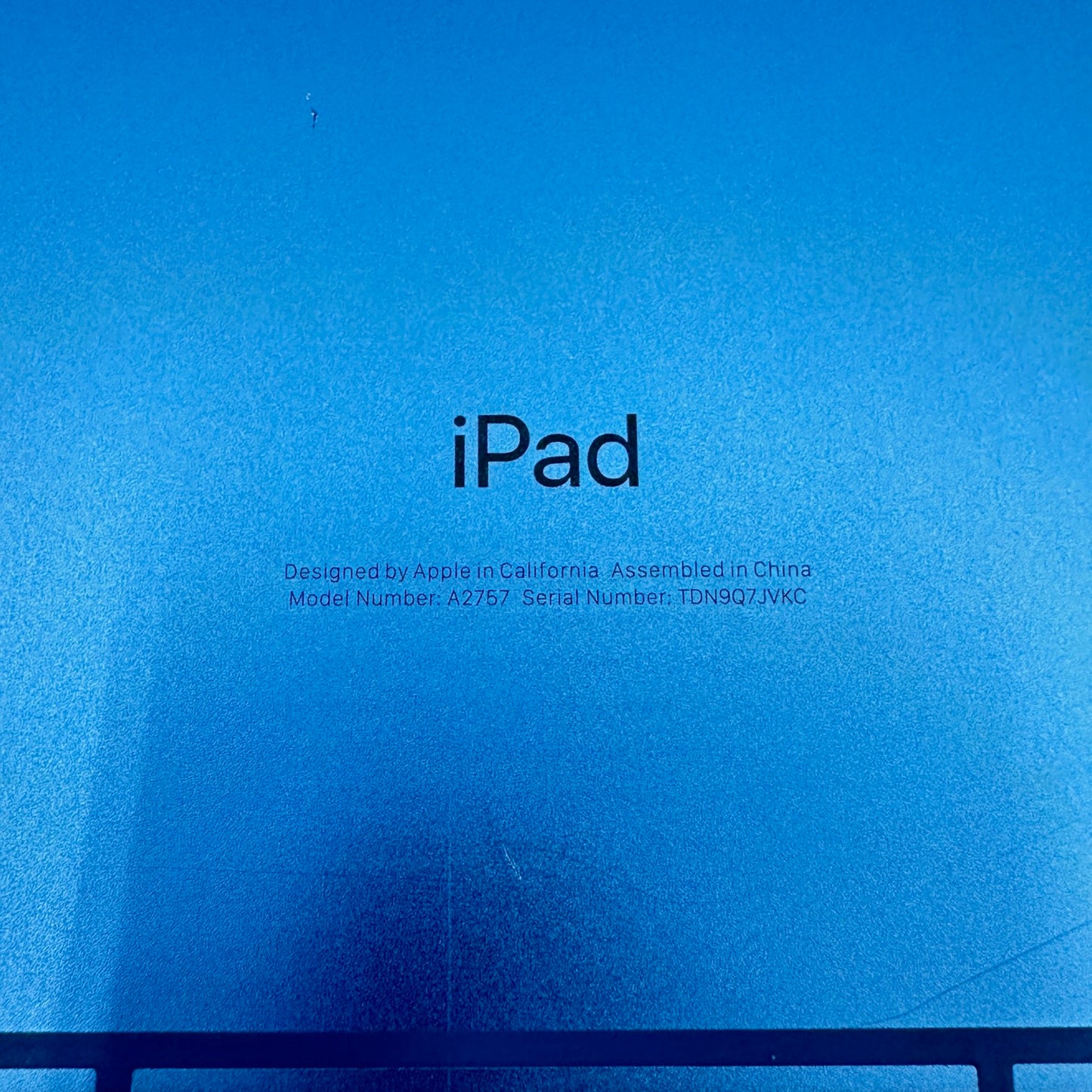 WiFi Only Apple iPad 10th Gen 64GB 18.6.2 Blue MQ6K3LL/A