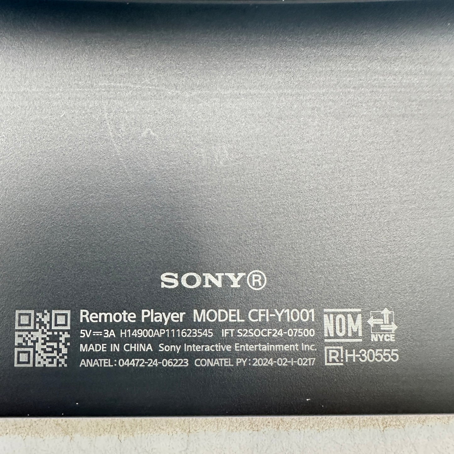 Sony PlayStation Portal Remote Player CFI-Y1001 Handheld Game System Only White