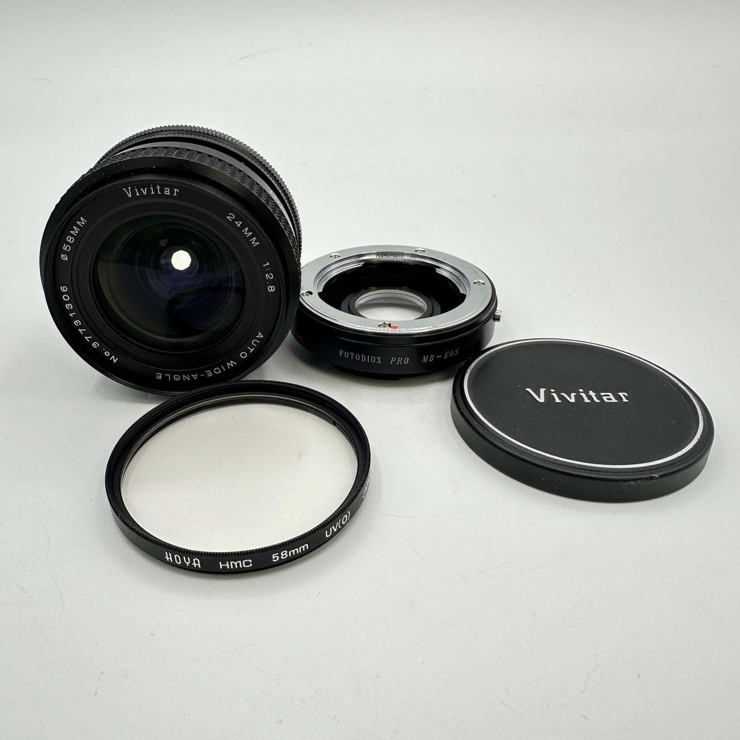 Vivitar 24mm f/2.8 Auto Wide-Angle Lens for Minolta MD Mount + Extras