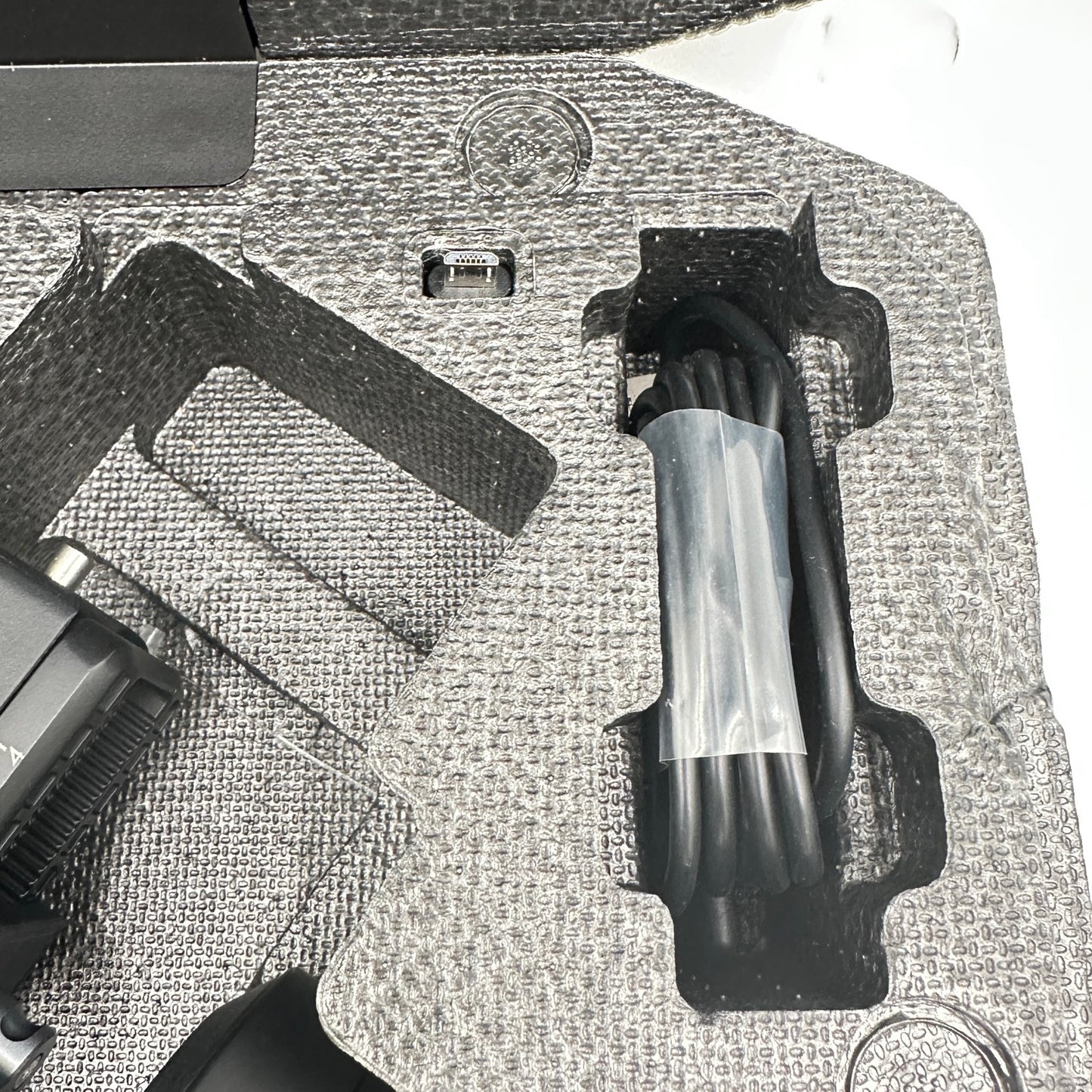 DJI Ronin SC 3-Axis Gimbal Camera Stabilizer R18