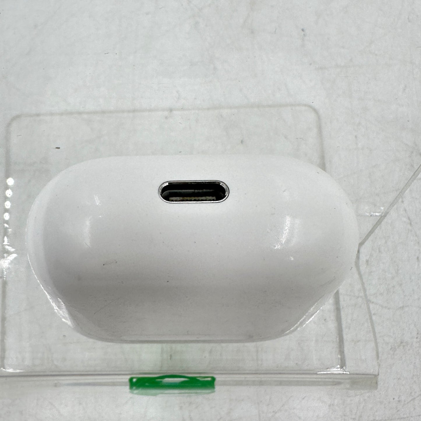 Apple AirPods 4th Gen with Charging Case A3053 A3050 A3058 MXP93LL/A