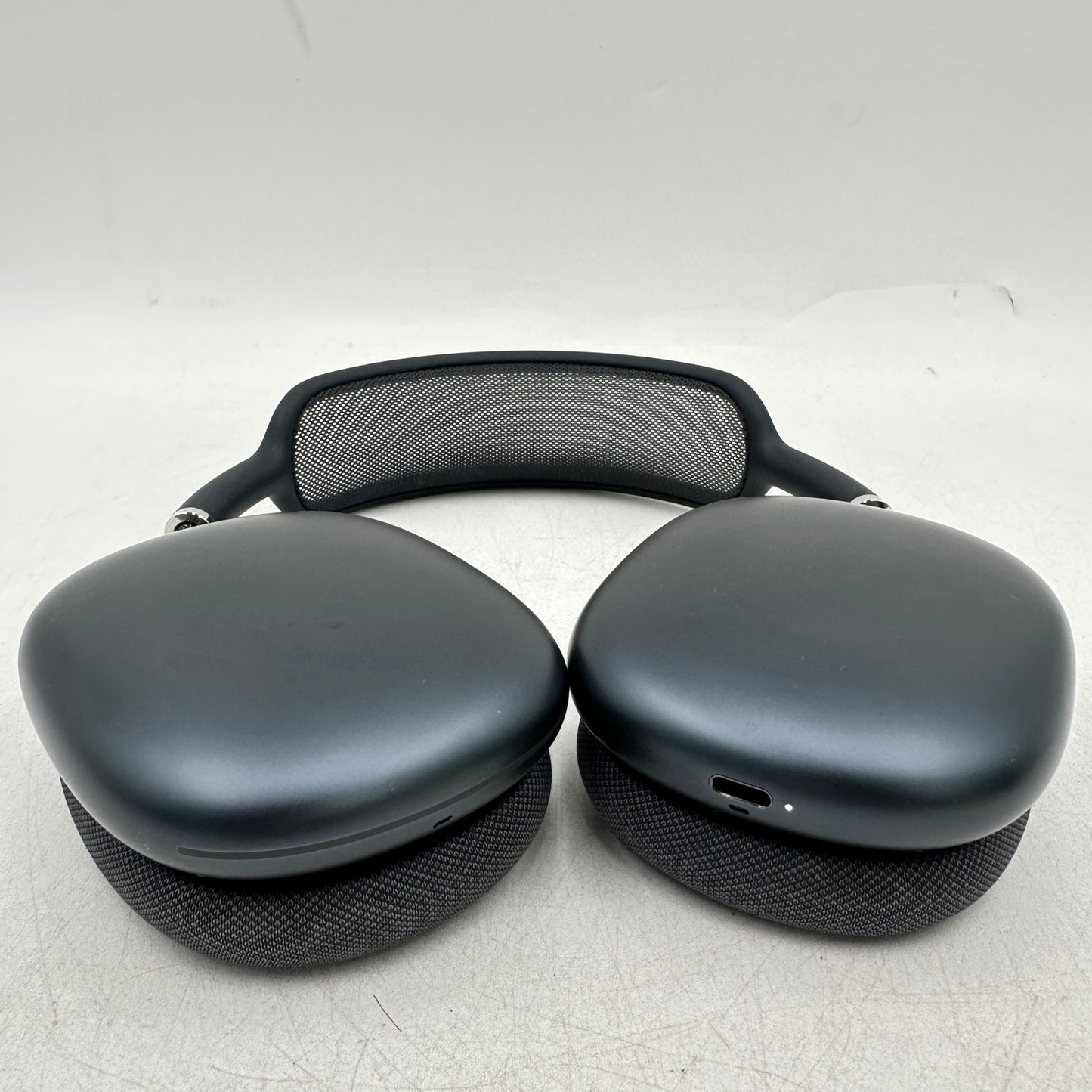 Apple AirPods Max USB-C Wireless Over-Ear Headphones Midnight MWW43AM/A