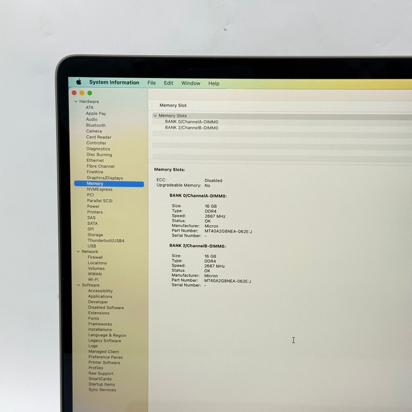 2019 Apple MacBook Pro 16" i9 2.4GHz 32GB RAM 1TB SSD Silver A2141