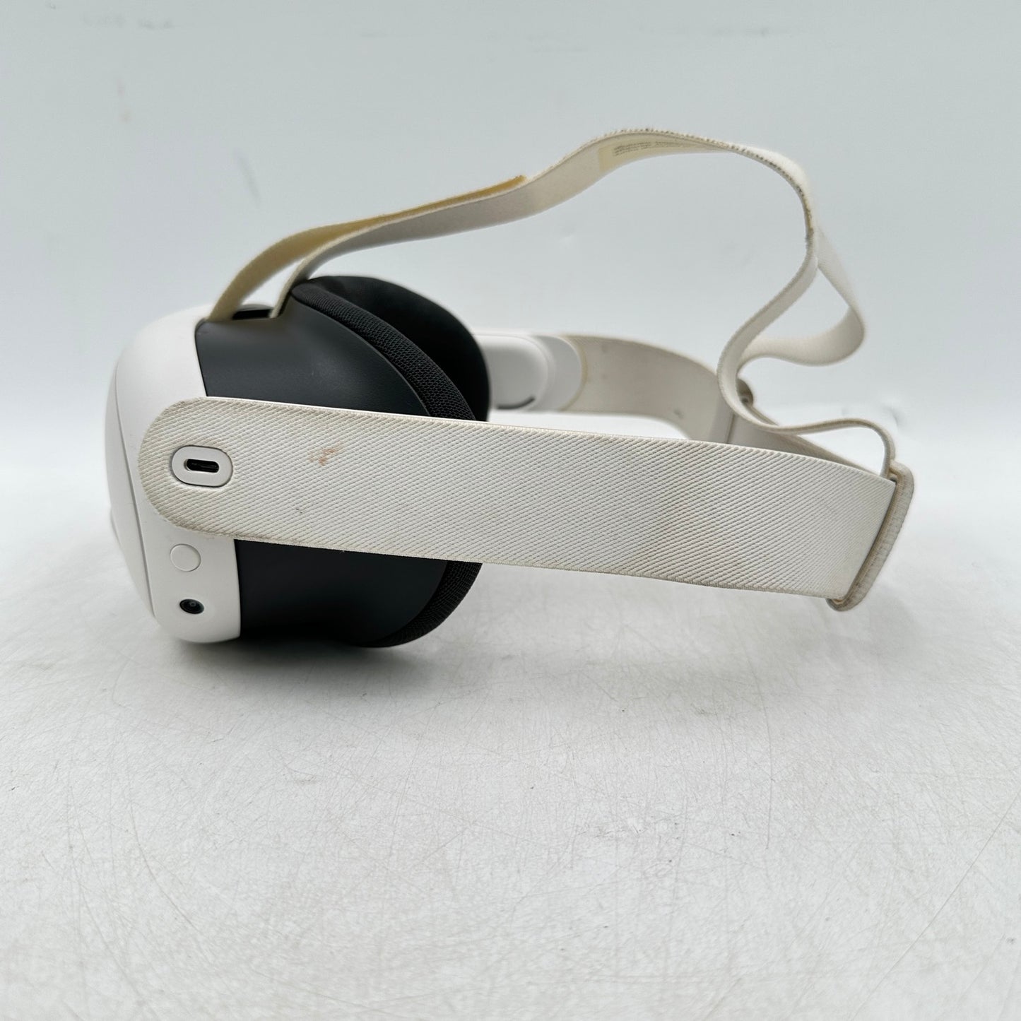 Meta Quest 3 512GB Standalone All-in-One VR Headset S3A READ