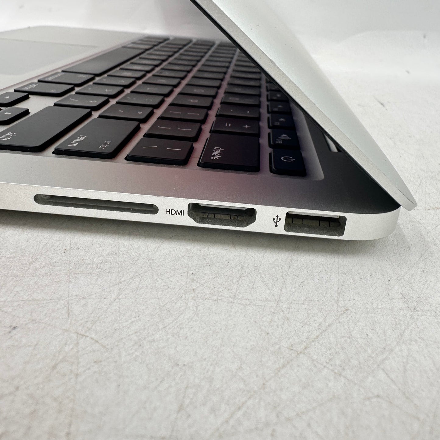 2013 Apple MacBook Pro 13.3" i5-4288U 2.6GHz 8GB RAM 512GB SSD Silver A1502 READ