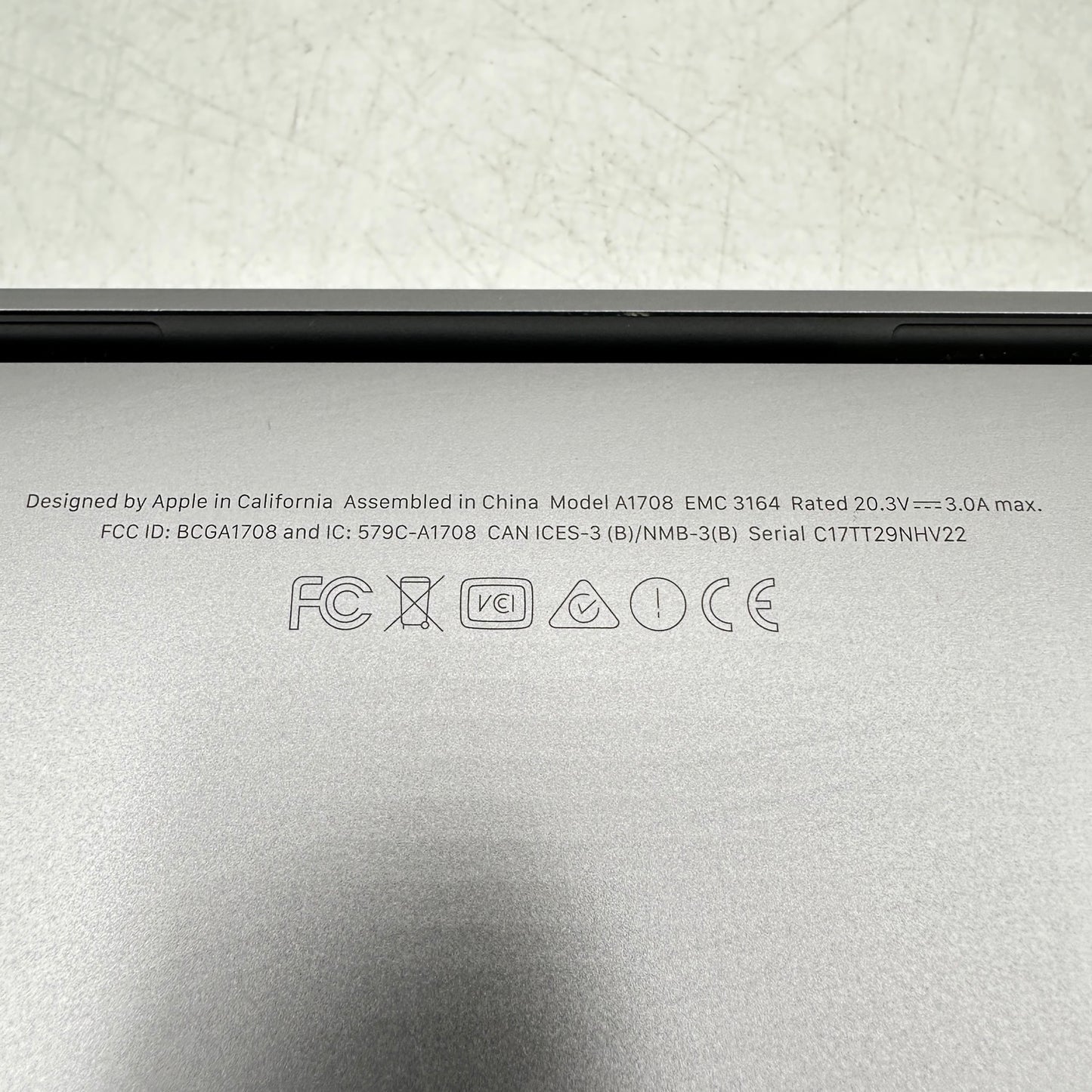 2017 Apple MacBook Pro 13.3" i5 2.3GHz 8GB RAM 128GB SSD Space Gray A1708