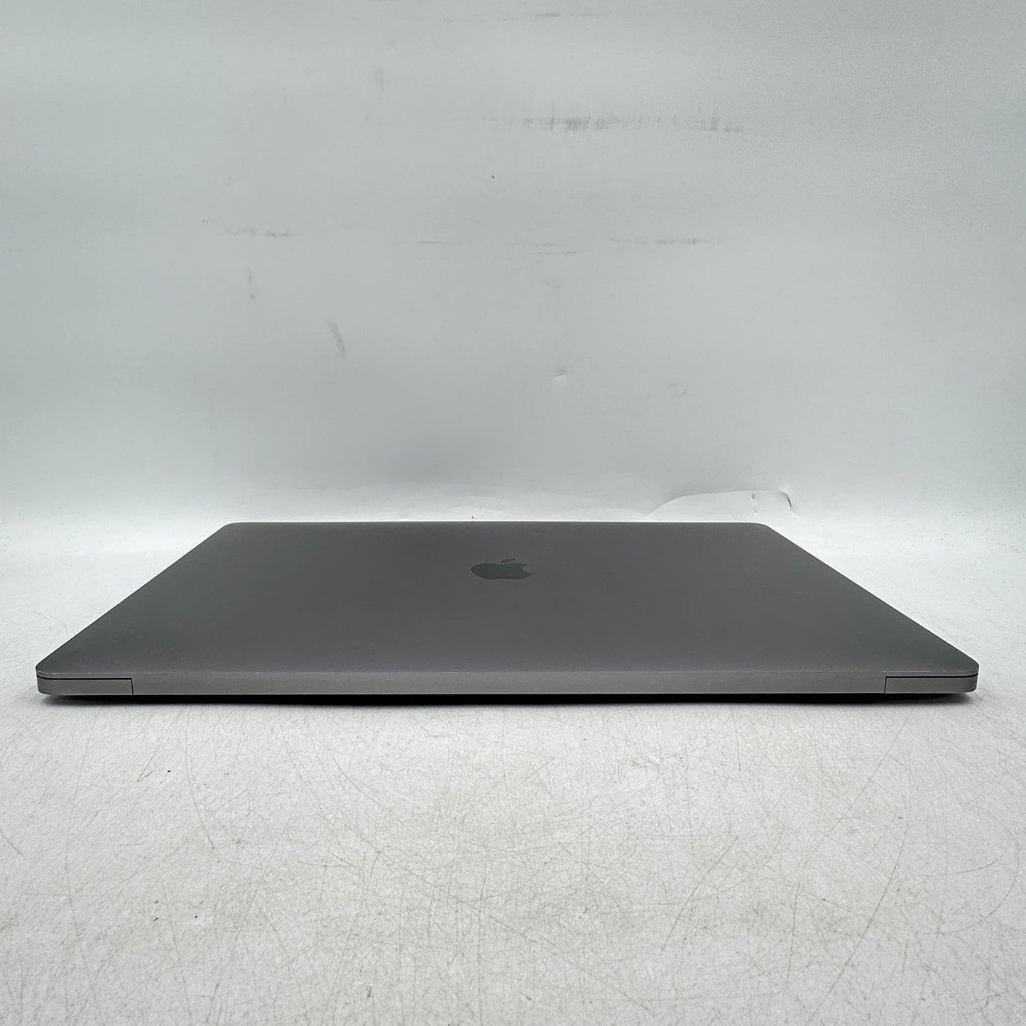 2019 Apple MacBook Pro 16" i7-9750H 2.6GHz 16GB RAM 512GB SSD 5300M A2141