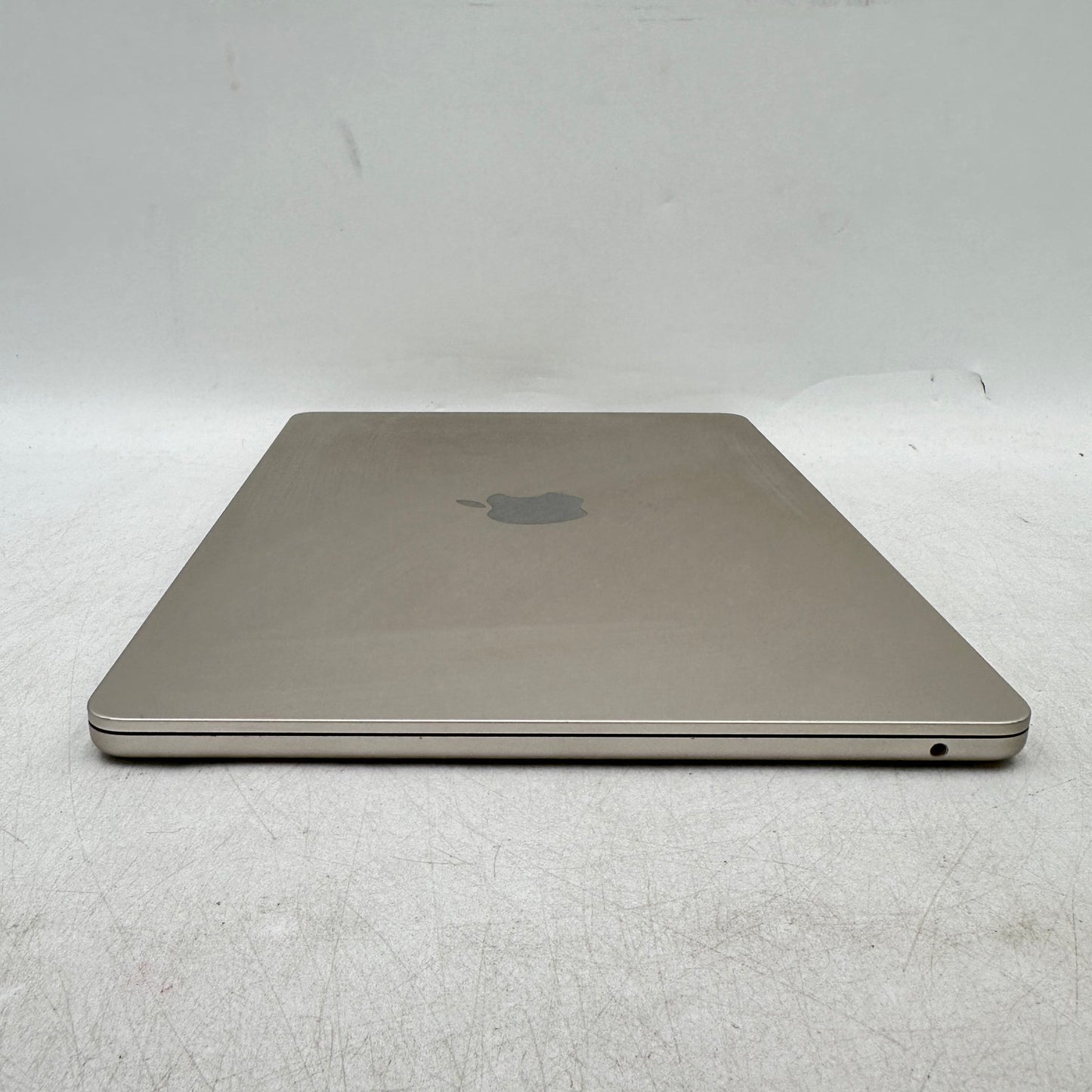 2022 Apple MacBook Air 13.6" M2 8C GPU 3.5GHz 16GB RAM 256GB SSD A2681