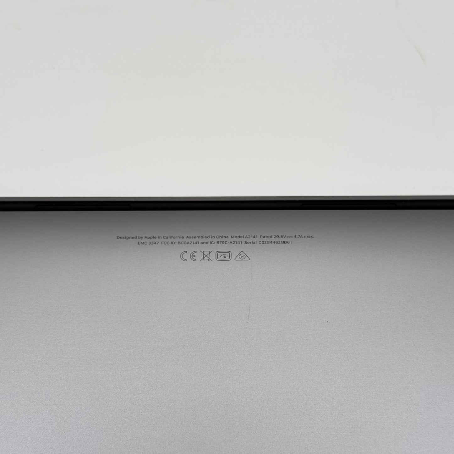 2019 Apple MacBook Pro 16" i9 2.4GHz 32GB RAM 1TB SSD Silver A2141