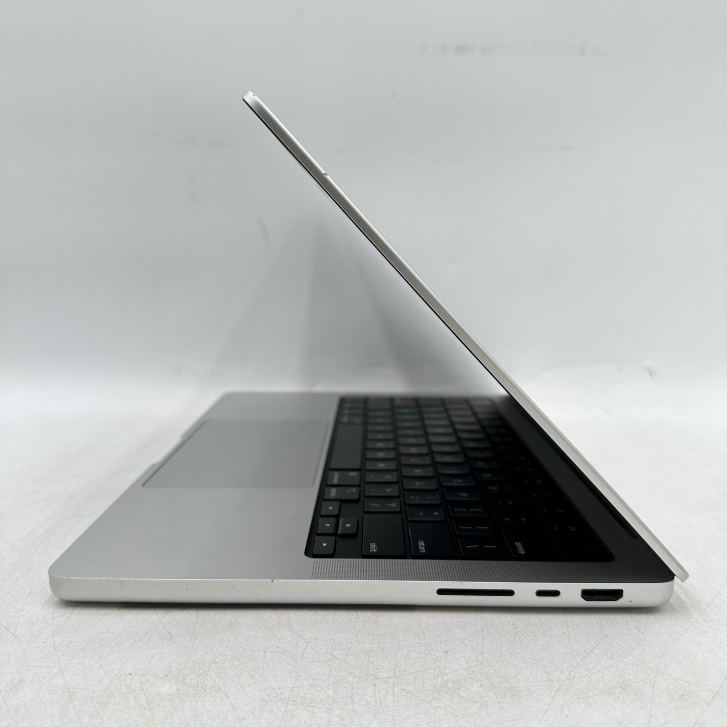 Broken 2023 Apple MacBook Pro 14" M3 Max 30C GPU 4.0GHz 36GB RAM 1TB SSD READ