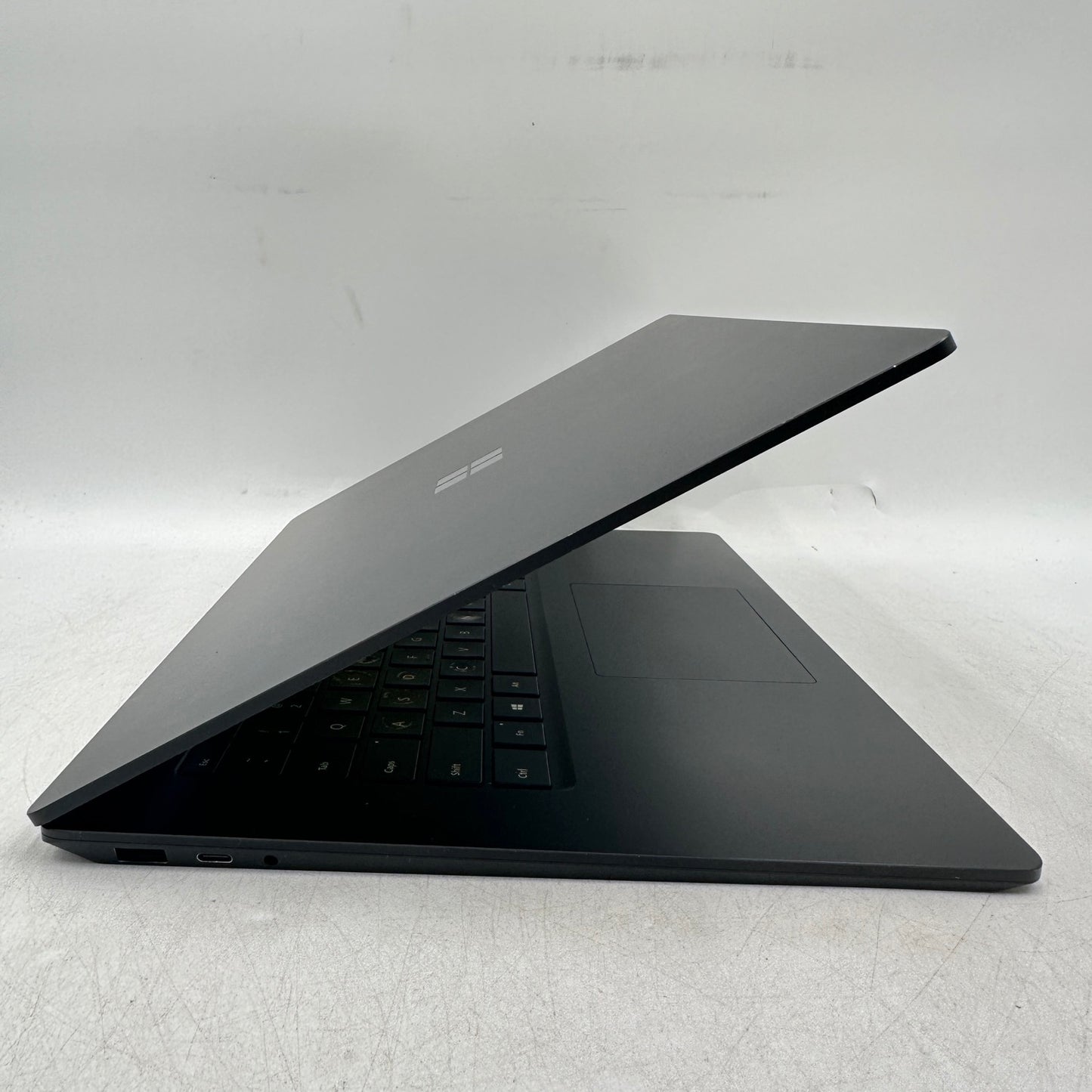 Microsoft Surface Laptop 4 1979 15.6" i7-1185G7 3.0GHz 32GB RAM 1TB SSD