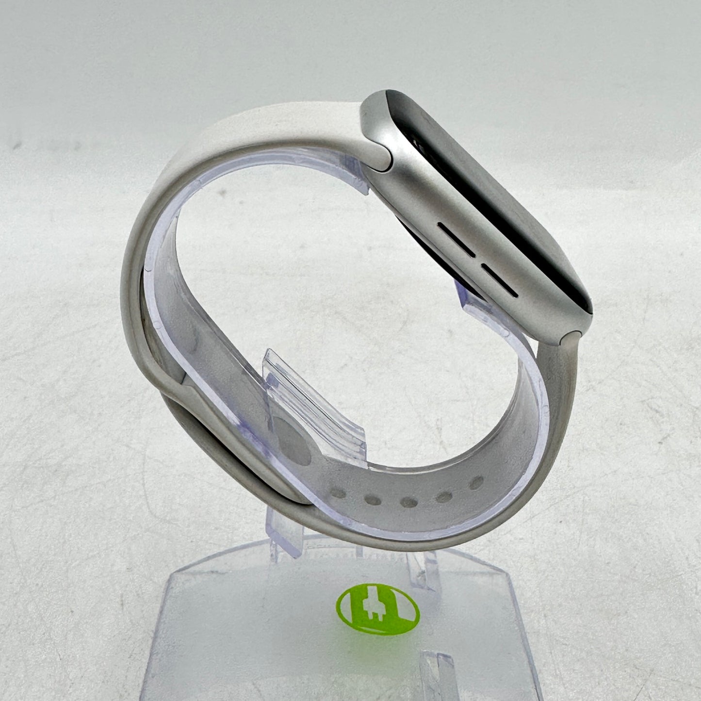 Unlocked Apple Watch SE 2nd Gen 44MM Silver Aluminum w/ White Sport Band MNU13LL/A