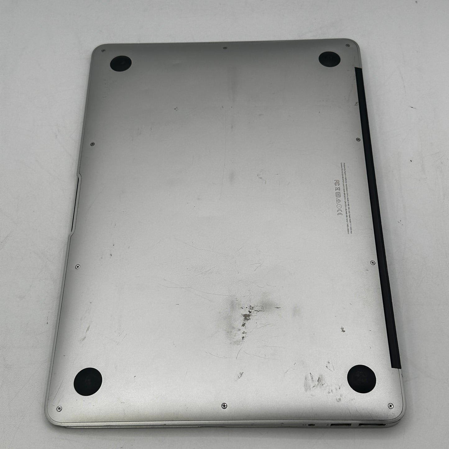 Broken 2015 Apple MacBook Air 13" i5 1.6GHz 4GB RAM 128GB HDD Silver A1466