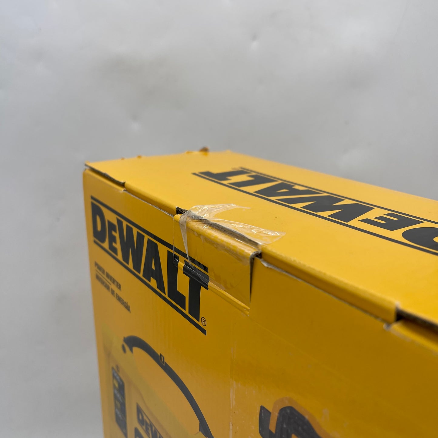 New DeWalt DXAEPIP3W 20V MAX Power Inverter