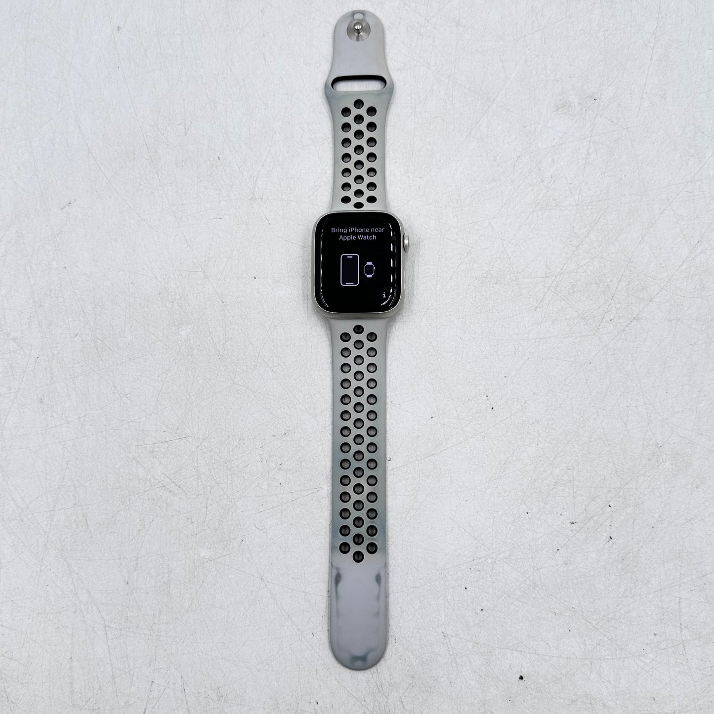 Factory Unlocked Apple Watch Nike Series 7 45MM Starlight Aluminum + Extras READ