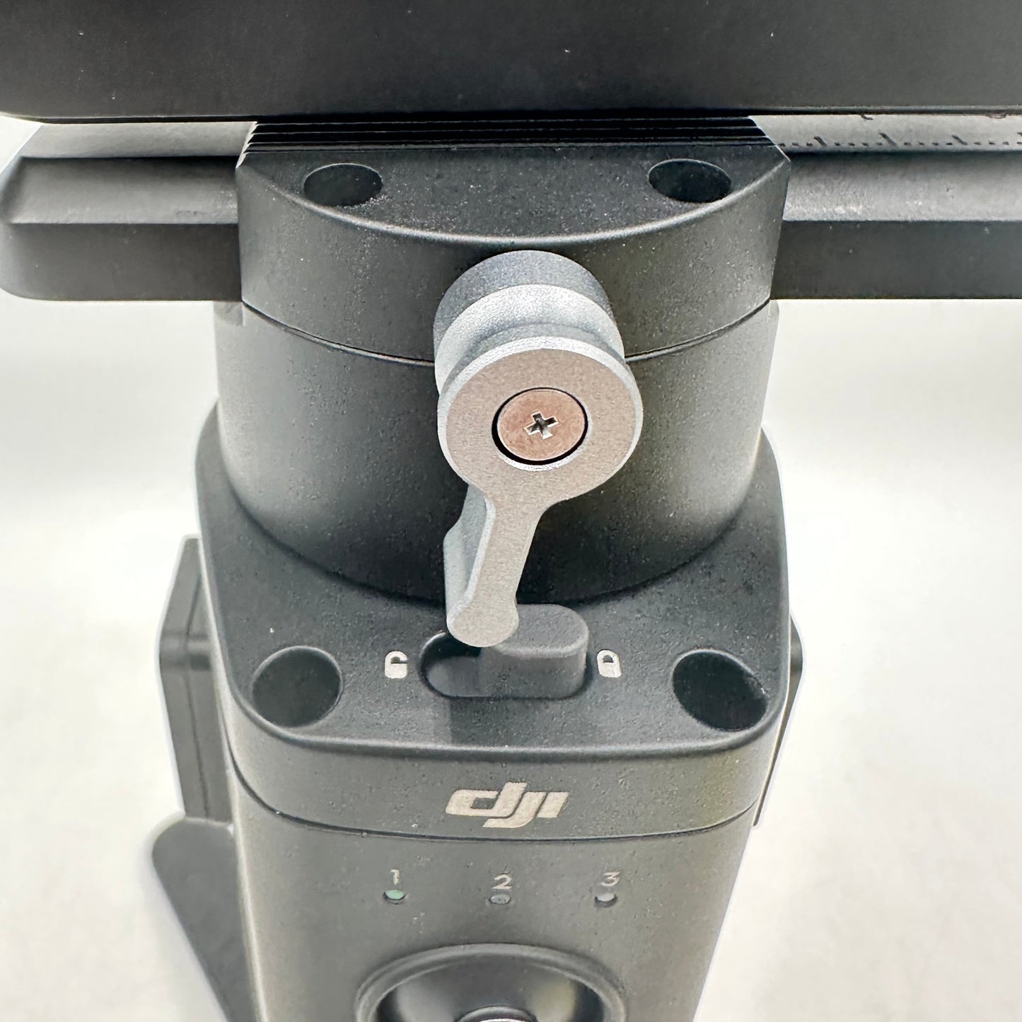DJI Ronin SC 3-Axis Gimbal Camera Stabilizer R18