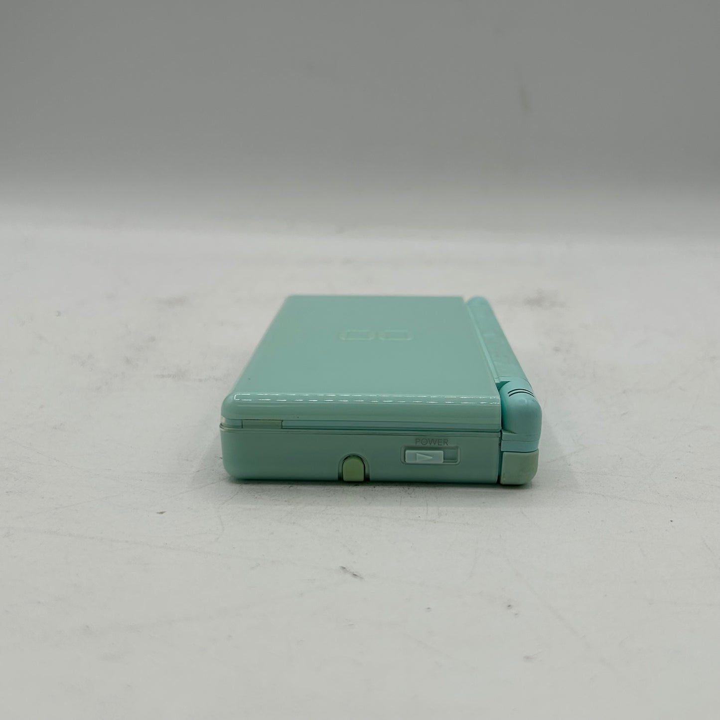 USG-001 (Nintendo DS Lite, 2006)