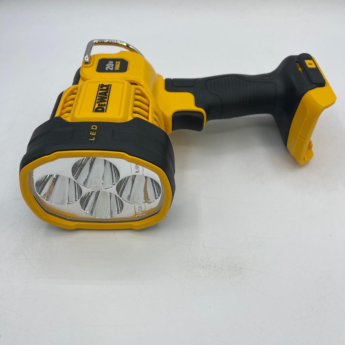 New DeWalt DCL043 20V MAX Jobsite Led Spotlight