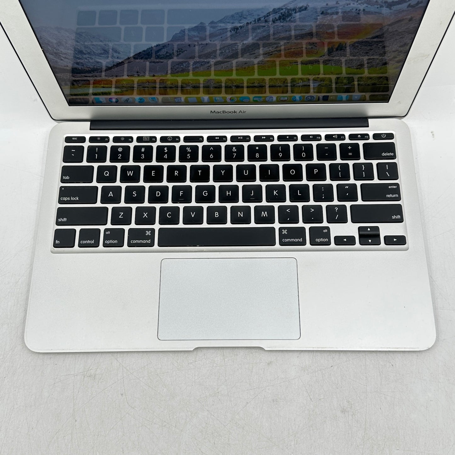 2010 Apple MacBook Air 11" Intel Core 2 Duo 1.4GHz 2GB RAM 128GB SSD A1370