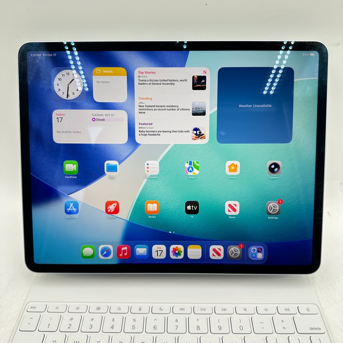 WiFi Only Apple iPad Air 11" M3 128GB Blue MCNJ4LL/A + Extras