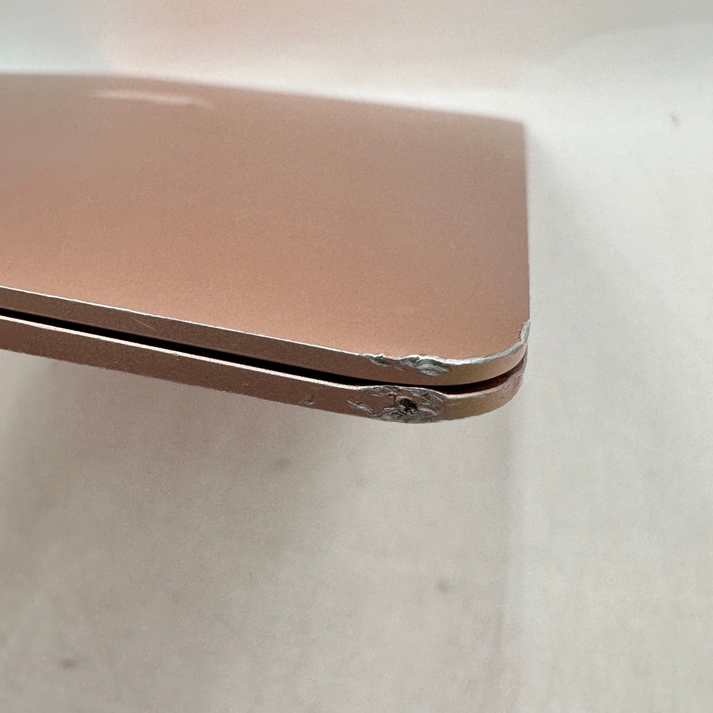 2020 Apple MacBook Air 13.3" i3-1000NG4 1.1GHz 8GB RAM 256GB SSD Rose Gold A2179