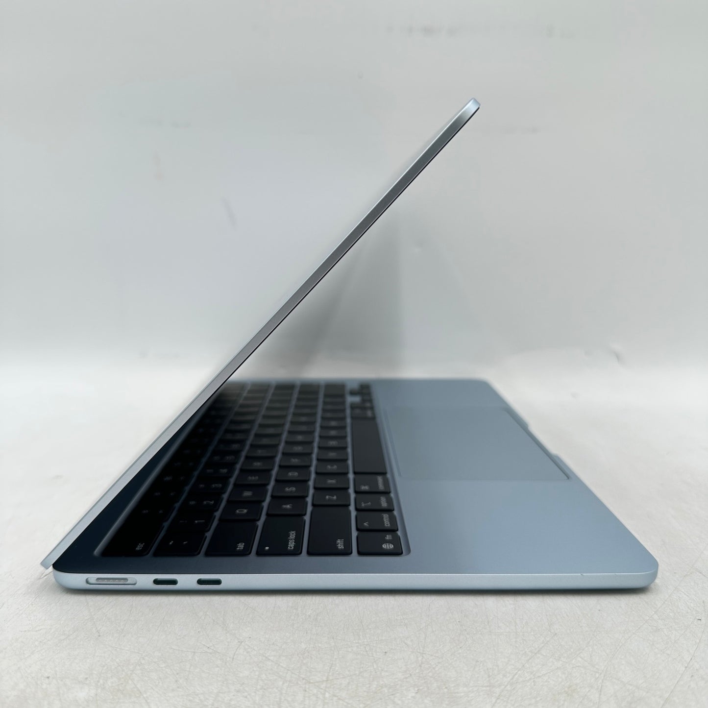 2025 Apple MacBook Air 13.3" M4 8C GPU 4.5GHz 16GB RAM 256GB SSD MCT64LL/A