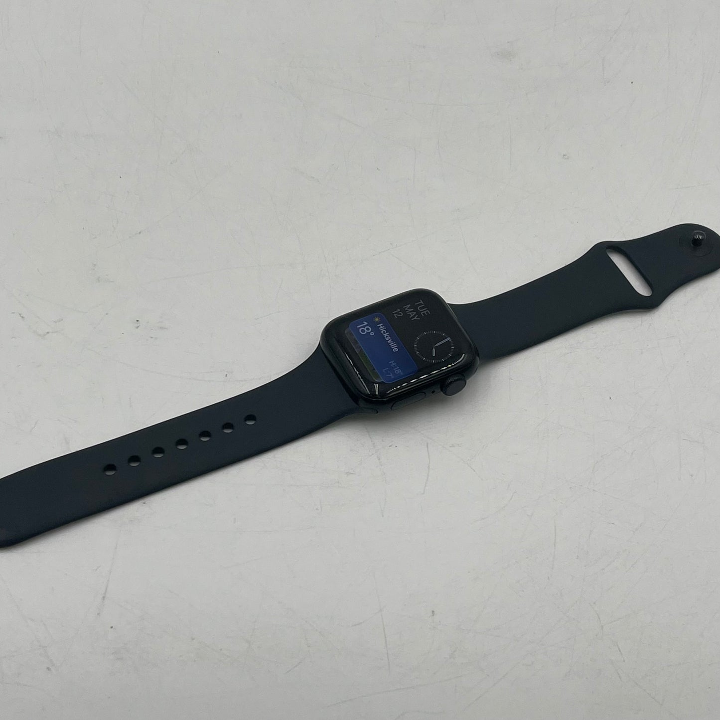GPS Only Apple Watch SE 2nd Gen 40MM Midnight Aluminum Black Sport Band