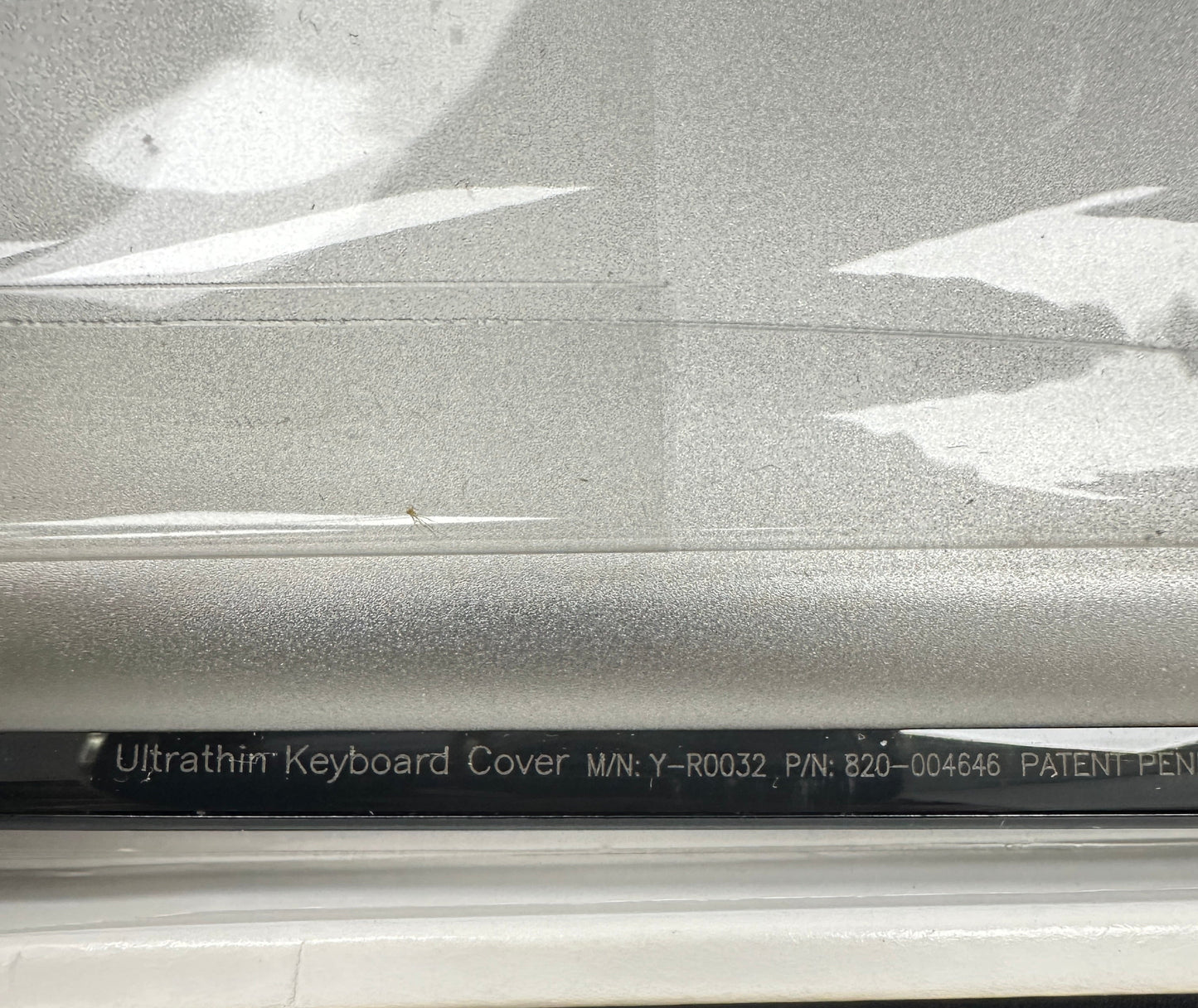 Logitech Ultrathin Keyboard Cover Y-R0032 Wireless iPad 2nd, 3rd and 4th Gen